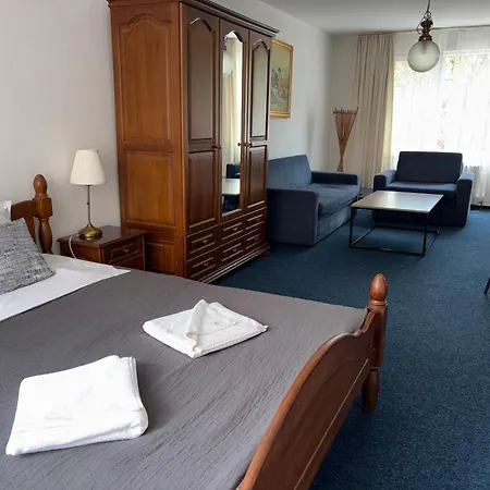 Hotell Rotasar 2*