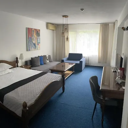 Hotel Rotasar 2*